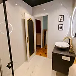 Spacious New Near Promenade Up To 6 With Ac