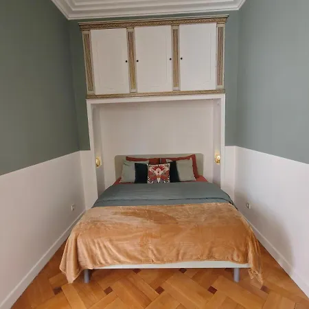 Spacious New Near Promenade Up To 6 With Ac *